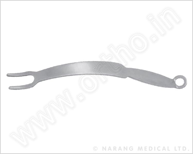 PCL Retractor 25cm/10 length To straddle the cruciate ligament 4mm wide prongs 21mm wide tips