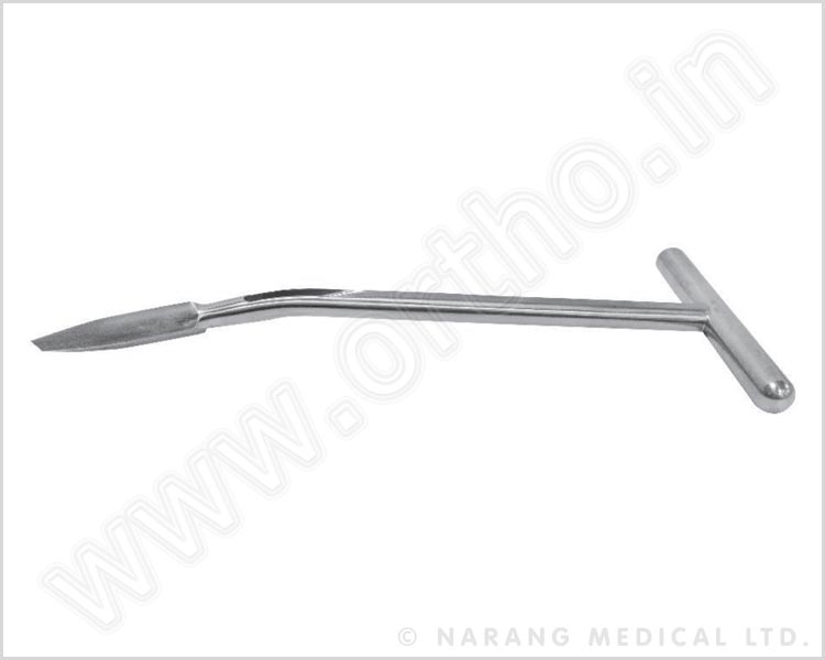 Q.041.037 - Four Cornered Pointed Awl Ø13.5mm